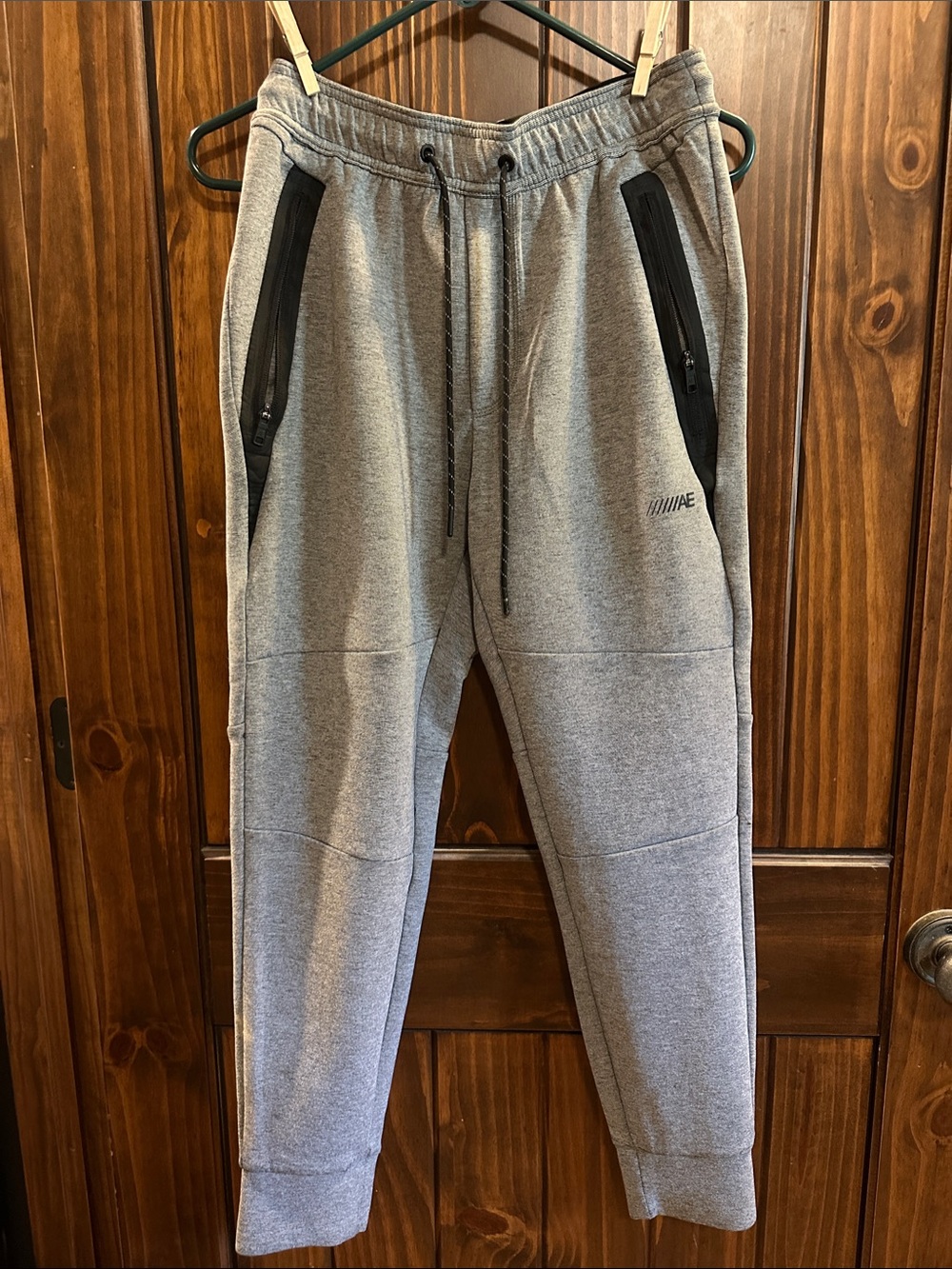 American Eagle Outfitters Gray Sweatpants with Black Zip Pockets